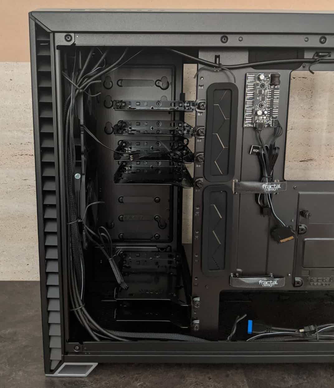 Fractal Design Vector RS Review 25 Fractal Design Vector RS Photos 21 Fractal Design Vector RS Review