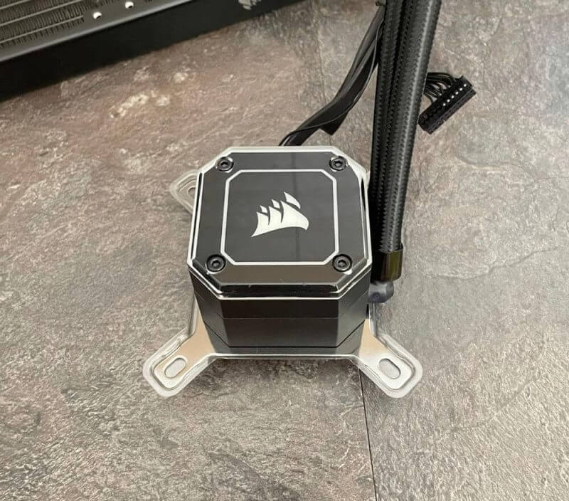 Corsair H150i Elite review photos 09 Corsair iCue H150i Elite Capellix CPU Cooler Review