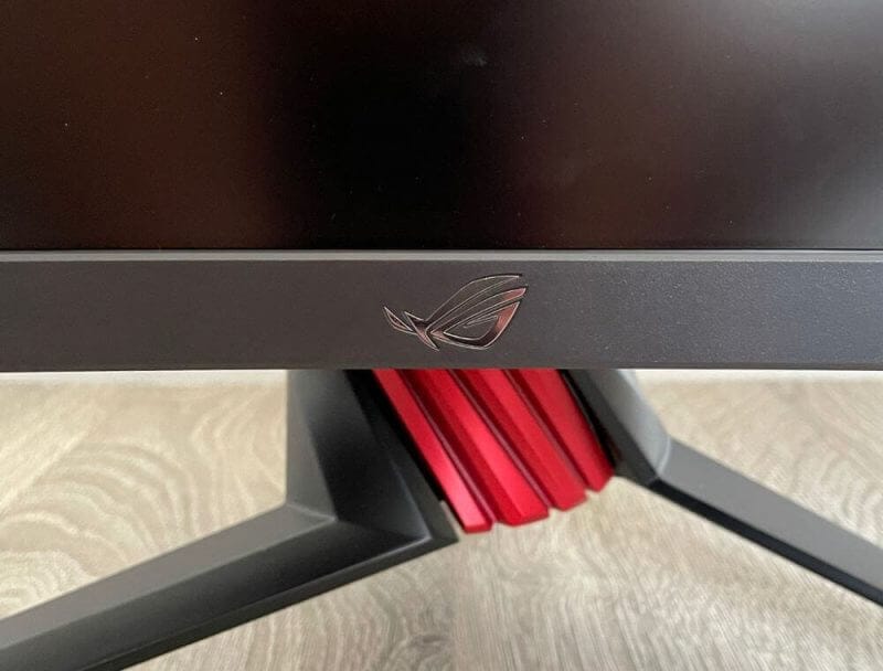 ASUS ROG Strix XG32VQR Gaming Monitor Review 6 ASUS XG32VQR review photos 02 ASUS ROG Strix XG32VQR Gaming Monitor Review