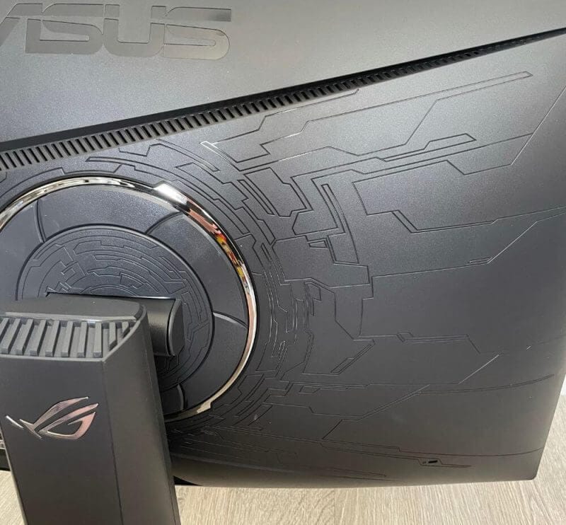 ASUS ROG Strix XG32VQR Gaming Monitor Review 15 ASUS XG32VQR review photos 12 ASUS ROG Strix XG32VQR Gaming Monitor Review