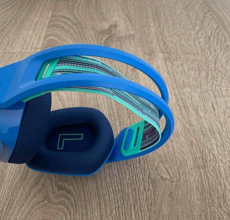 Logitech G733 Lightspeed Wireless Headset Review 10 Logitech G733 review photos 07 Logitech G733 Lightspeed Wireless Headset Review