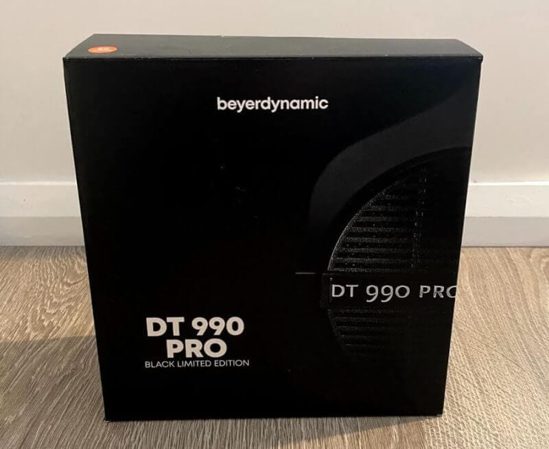 DT 990 PRO LIMITED EDITION 80 OHM ブラック DT 990 PRO Black Edition, 80 ohms | beyerdynamic