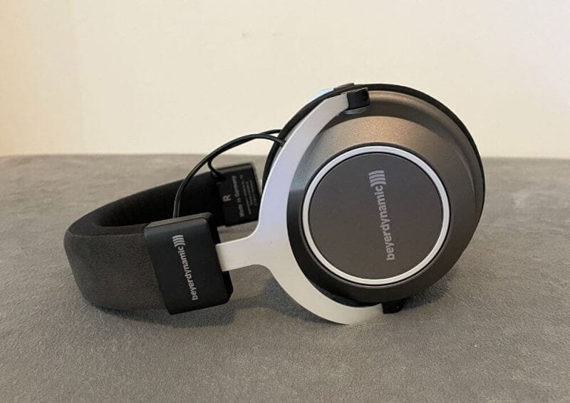 Beyerdynamic Amiron Wireless Headphones Review 9 beyerdynamic amiron wireless Review 09 Beyerdynamic Amiron Wireless Headphones Review