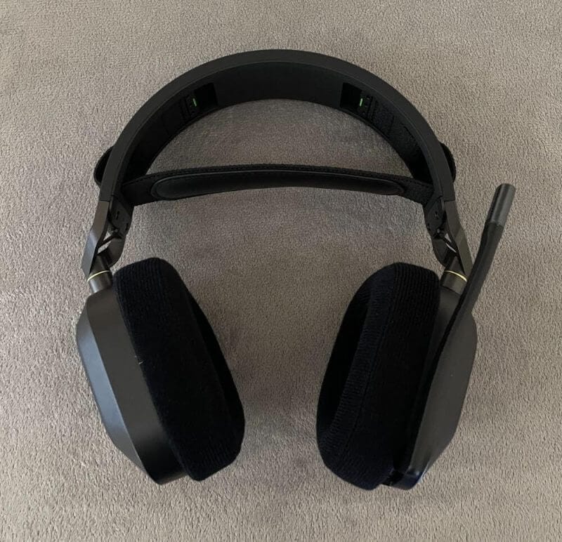 Corsair HS80 Wireless Review 04 Corsair HS80 RGB Wireless Headset Review