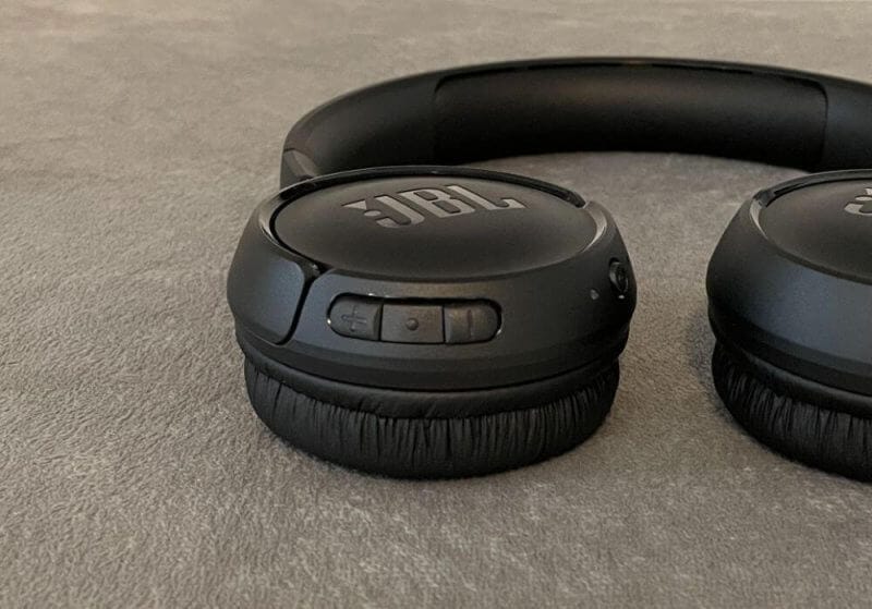 JBL Tune 510BT Wireless Headphones Review 8 JBL Tune 510BT Review 07 JBL Tune 510BT Wireless Headphones Review