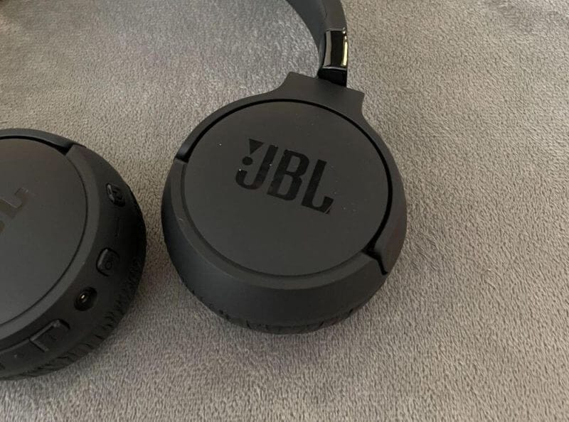 JBL Tune 660NC Wireless Headphones Review 7 JBL Tune 660NC Review 6 JBL Tune 660NC Wireless Headphones Review