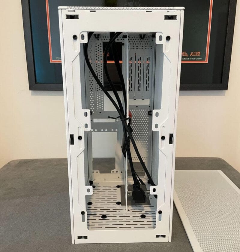 SSUPD Meshlicious Mini-ITX Case Review