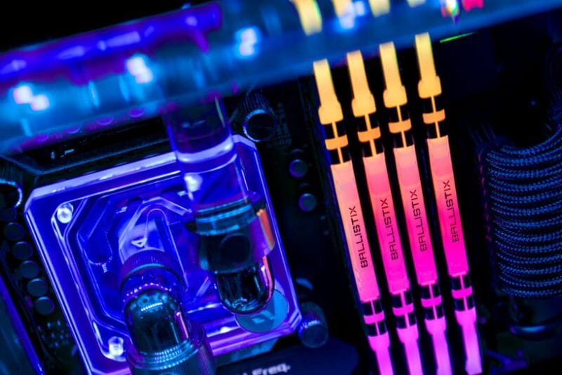 crucial 64 review Crucial Ballistix RGB 32GB Kit DDR4 RAM Review