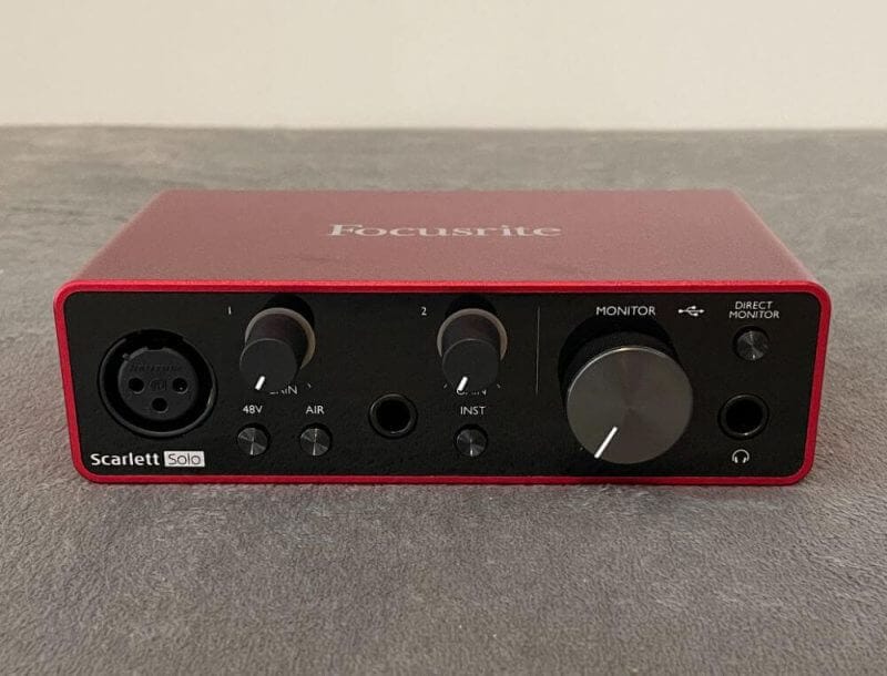 SCARLETT STUDIO REVIEW16 Scarlett Solo Studio Review