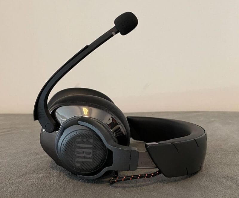 jbl quantum 800 review10 JBL Quantum 800 Wireless Gaming Headset Review