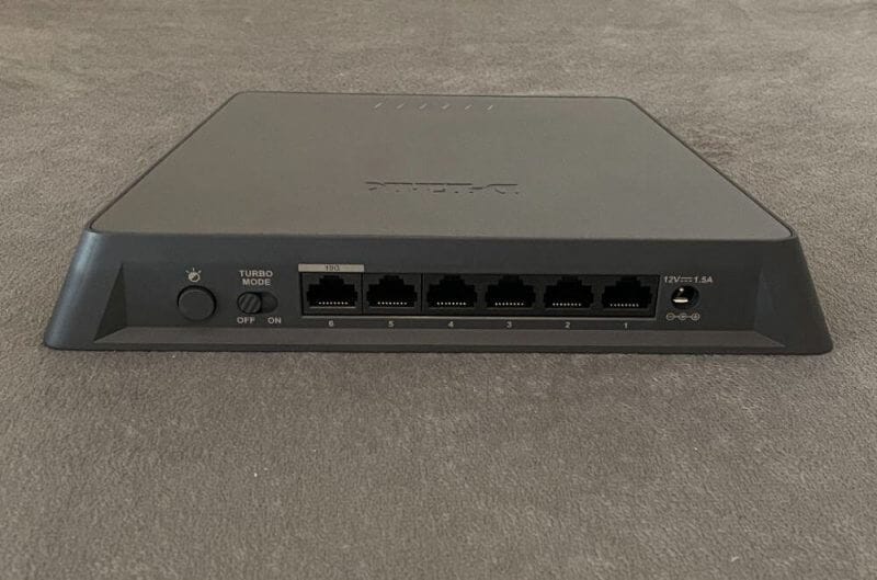 D-Link DMS-106XT Switch Review 7 DLINK GAMING SWITCH REVIEW6 D-Link DMS-106XT Switch Review