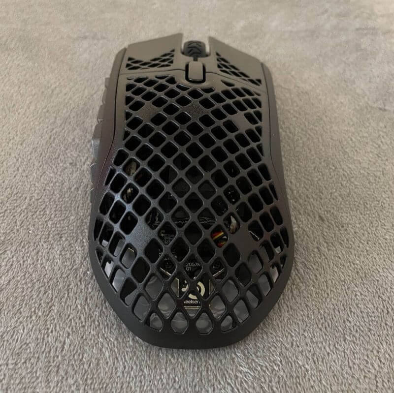 SteelSeries Aerox 9 Wireless Gaming Mouse Review 6 steelseries aerox 9 review6 SteelSeries Aerox 9 Wireless Gaming Mouse Review