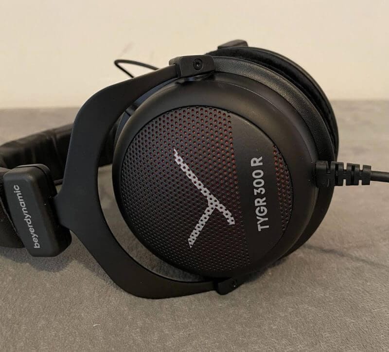 Beyerdynamic TYGR 300 R Headphones Review