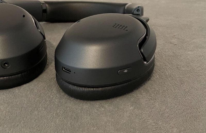 JBL Tour One Headphones Review 10 jbl tour one review8 JBL Tour One Headphones Review