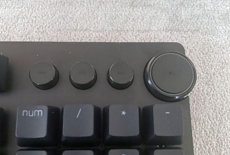 Razer Huntsman V2 Optical Gaming Keyboard Review 8 razer hunstman v2 review12 Razer Huntsman V2 Optical Gaming Keyboard Review