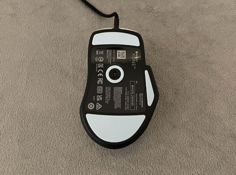 Roccat Kone XP Gaming Mouse Review 11 roccat kone xp review10 Roccat Kone XP Gaming Mouse Review