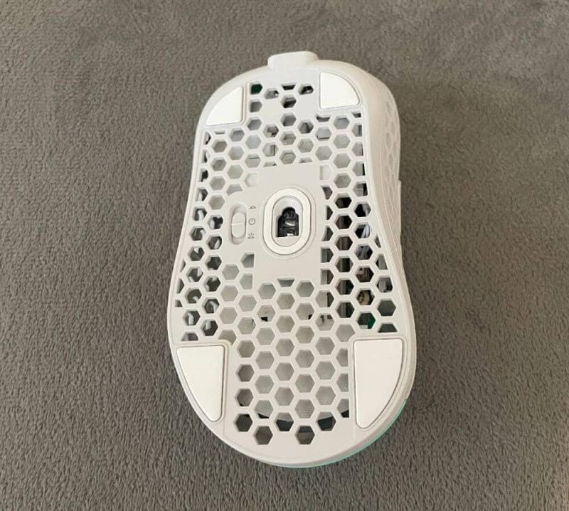 pwnage ergo review00001 Pwnage Ultra Custom Wireless Ergo Mouse Review