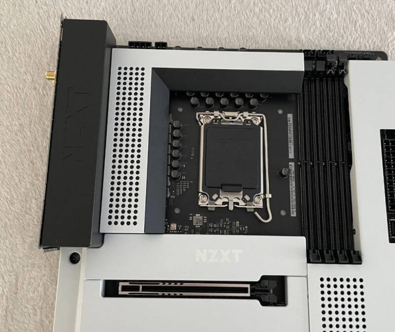 【ジャンク】NZXT N7 Z790 Amazon.com: NZXT N7 Z790 ATX Motherboard - Intel Z790, WiFi 6E