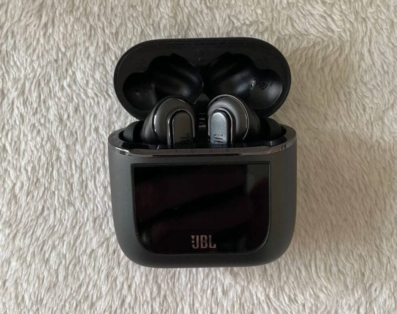 jbl pro tour 2 review5 JBL Tour Pro 2 Review