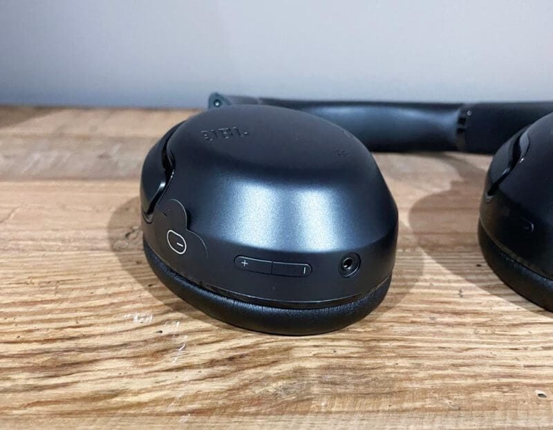 jbl tour one m2 review4 JBL Tour One M2 Wireless Headphones Review