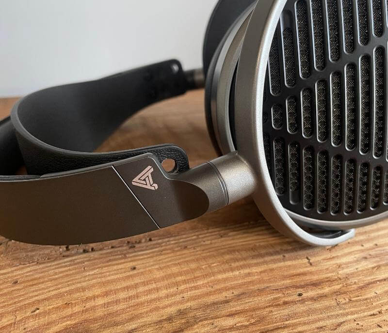 audeze mm100 review6 Audeze MM-100 Review - Affordable Headphones That Offer Premium Performance and Sound Quality