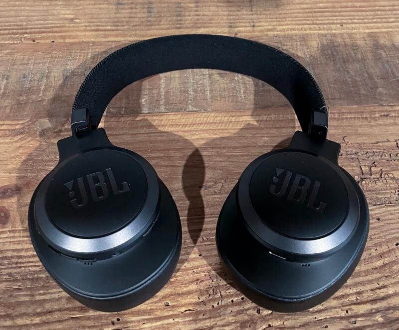 JBL Live 770NC Review - Perfect Headphones For At Home And On The Go