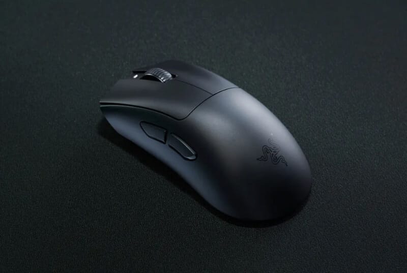 Razer DeathAdder V3 Hyperspeed Review - Still The Best 1 daethadder vs hyperspeed banner Razer DeathAdder V3 Hyperspeed Review - Still The Best