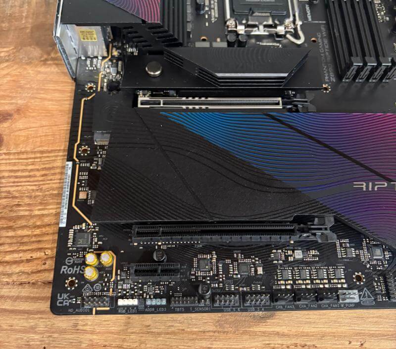ASRock Phantom Gaming Z890 Riptide Review6 ASRock Phantom Gaming Z890 Riptide Review: Power, Performance, and Innovation for Gamers