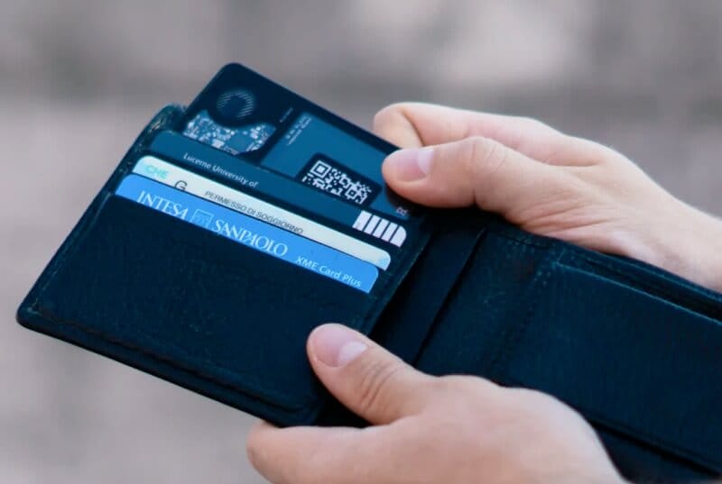 rolling square card Rolling Square AirCard Review: The Perfect Tracker for Your Wallet