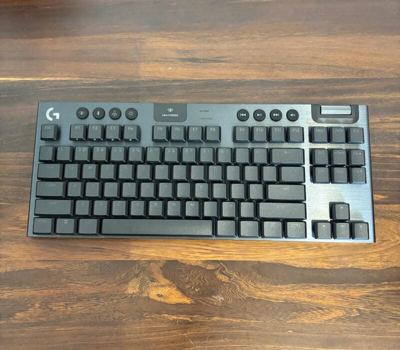 logitech g915 x lightspeed review2 Logitech G915 X TKL Lightspeed Keyboard Review – Precision and Performance in a Sleek Wireless Form