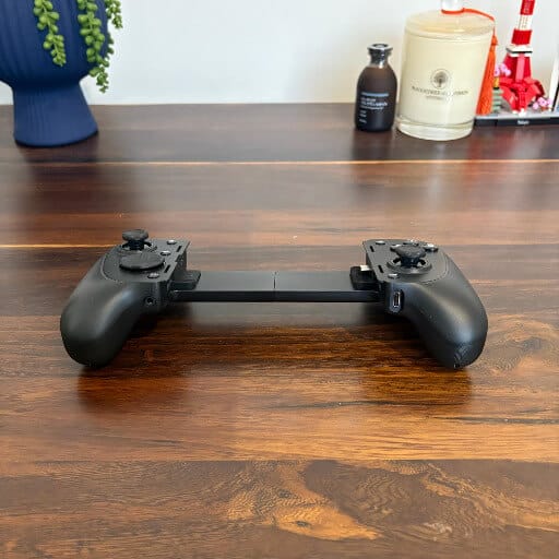 razer kishi ultra review3 Razer Kishi Ultra Review: Console-Grade Gaming in the Palm of Your Hand