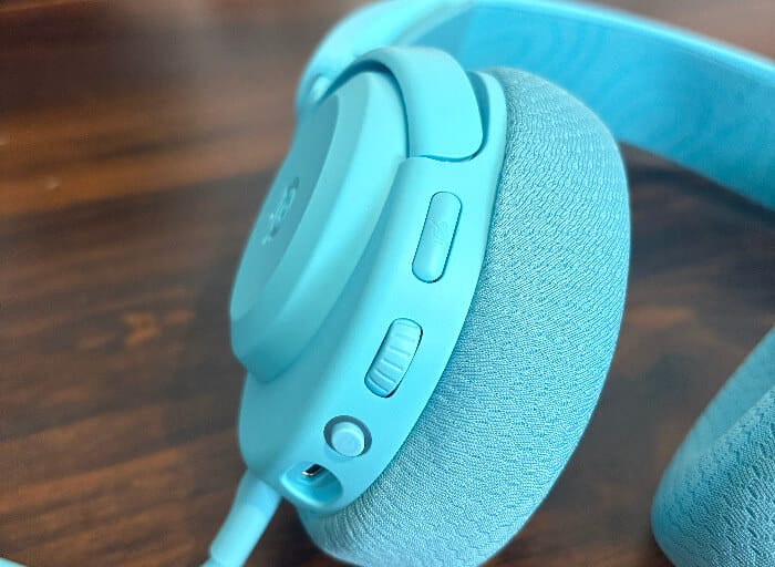 steelseries arcits nova 3x review2 SteelSeries Arctis Nova 3X Wireless Review – Seamless Gaming Across Every Platform