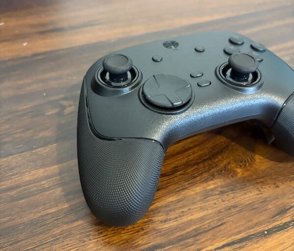 razer wolverine v3 8k review6 Razer Wolverine V3 Pro 8K Review – Precision Control for Competitive Gamers