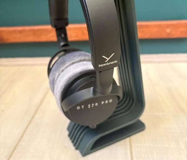 beyerdynamic dt 270 pro review1 Beyerdynamic DT 270 Pro Review: Portable Studio Performance in a Lightweight Frame